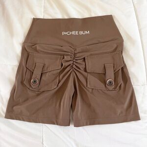 Pcheebum Scrunch Butt Pocket Shorts - Light Brown